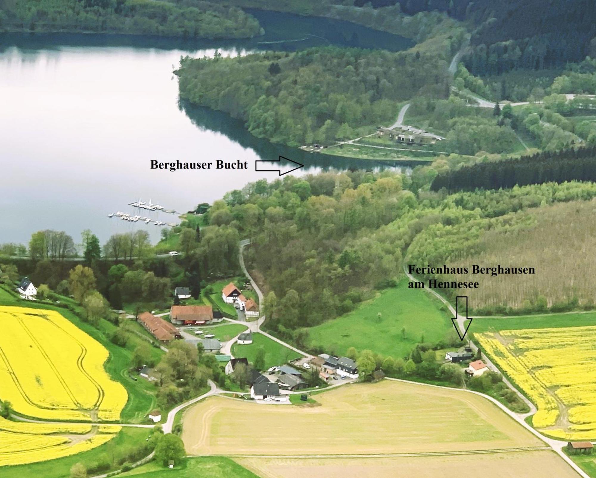 משדה Ferienhaus Berghausen Am Hennesee מראה חיצוני תמונה