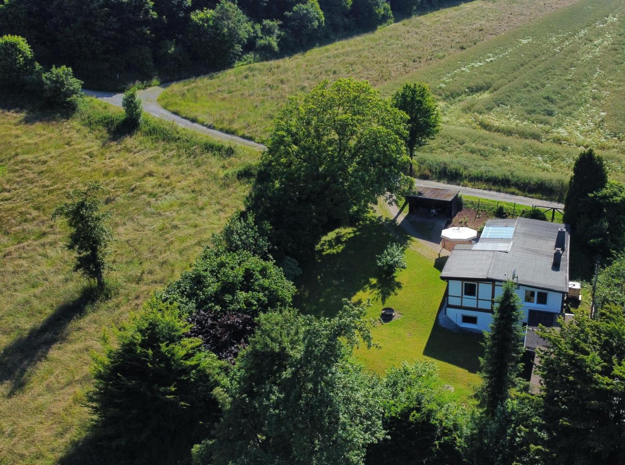 משדה Ferienhaus Berghausen Am Hennesee מראה חיצוני תמונה
